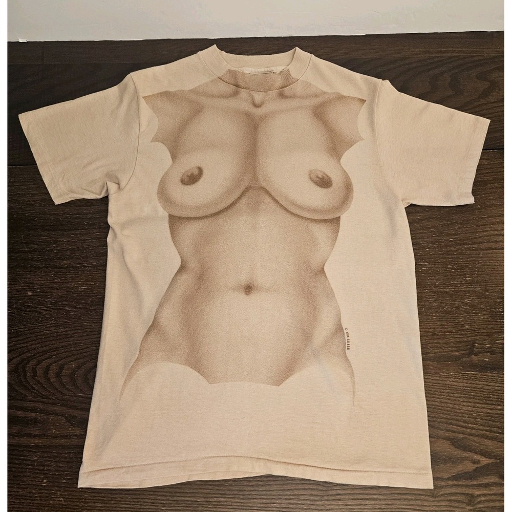 Vintage 1984 BB & BB Hanes Beefy-T Boob Nude Woman Illusion T-Shirt M 38-40 USA